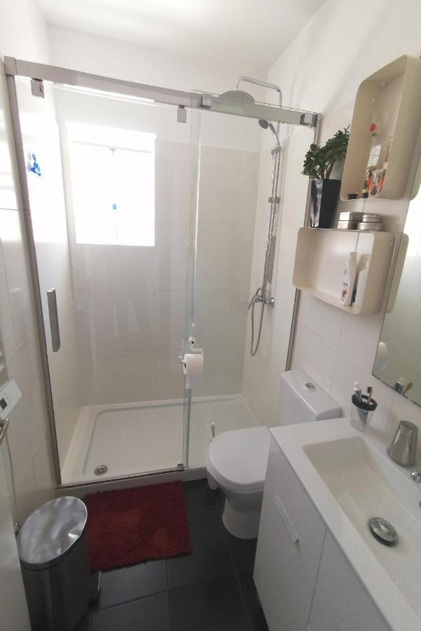 A20 - Lagos Town Bedroom Kültér fotó